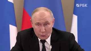 Путин рассказал, что «смотрит иногда некоторых блогеров и радуется, что они "попадают в точку"»